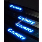 Nẹp bước chân có đèn LED cho Toyota Camry 2012