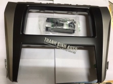 Mặt dưỡng lắp DVD xe Toyota CAMRY 2015