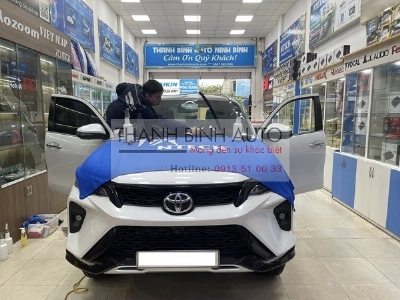 Dán phim cách nhiệt Ntech Hàn Quốc cho xe Toyota Fortuner 2025