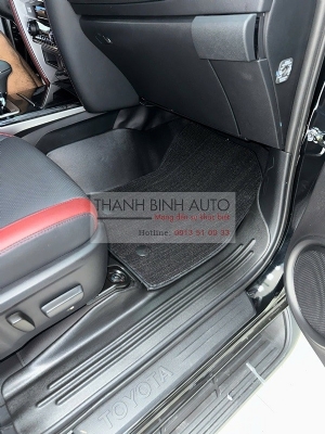 Thảm sàn nhựa đúc cho xe Toyota Fortuner 2025