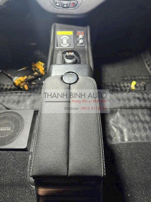 Tỳ tay xe VF5