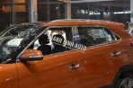 Nẹp inox viền khung kính cho xe Creta ix25