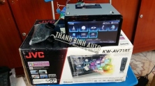 Màn hình DVD JVC KW-AV71BT