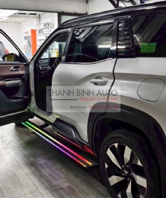 Bậc điện, bệ bước điện thụt thò cho xe Mitsubishi Destinator