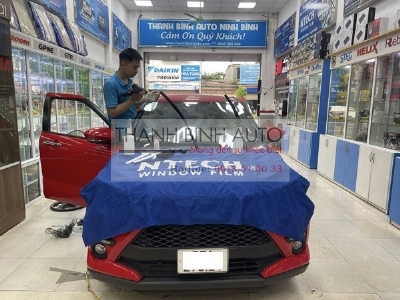 Dán phim cách nhiệt Ntech Hàn Quốc cho xe Toyota Raize 2021