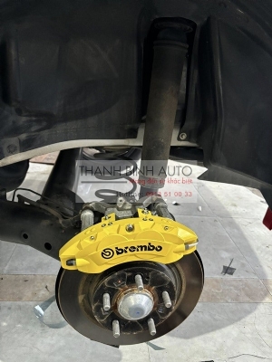 Ốp phanh Brembo cho xe Mitsubishi Xforce
